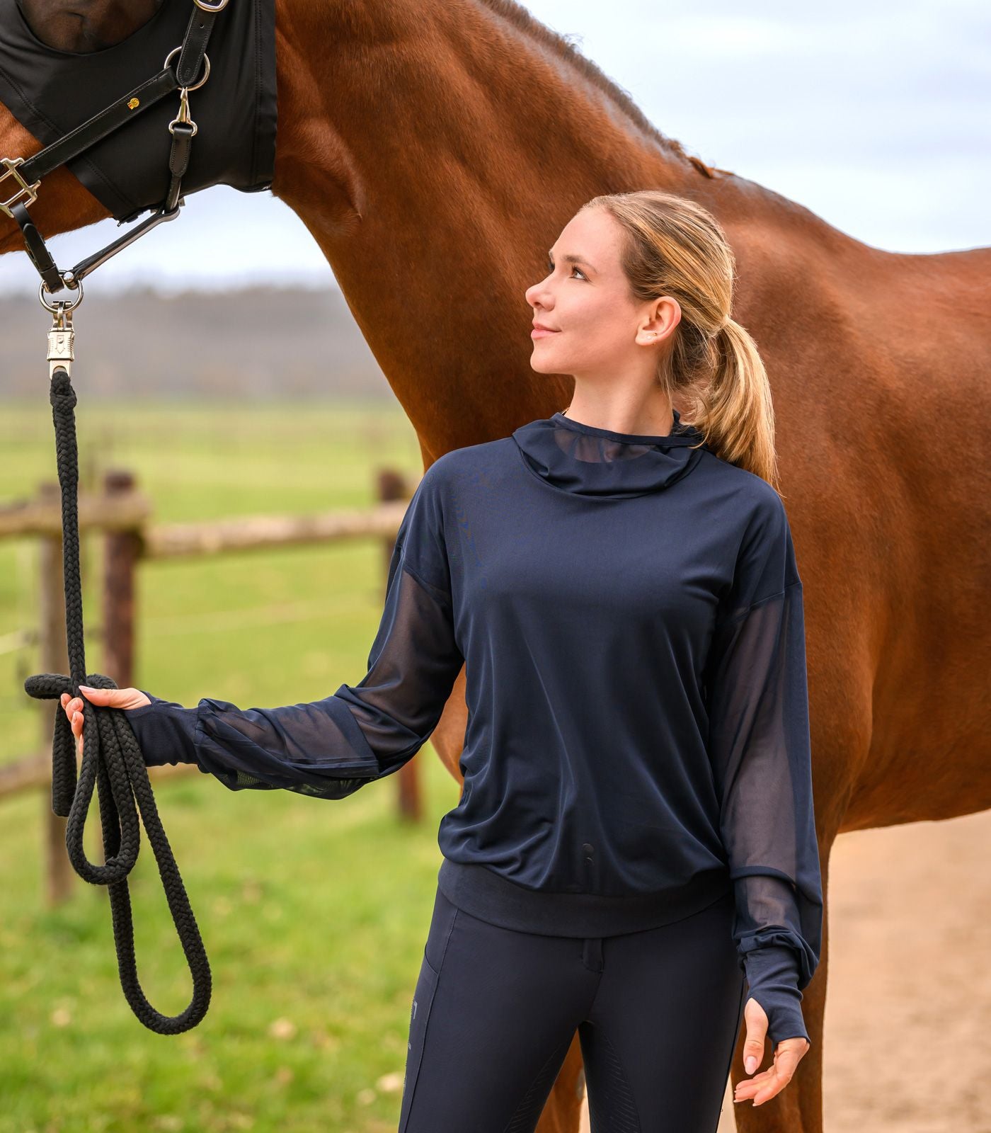 Mikina s ochranou proti muchám Ruby