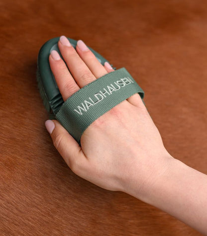 Flexibilná kefa na srsť, mäkké syntetické štetiny